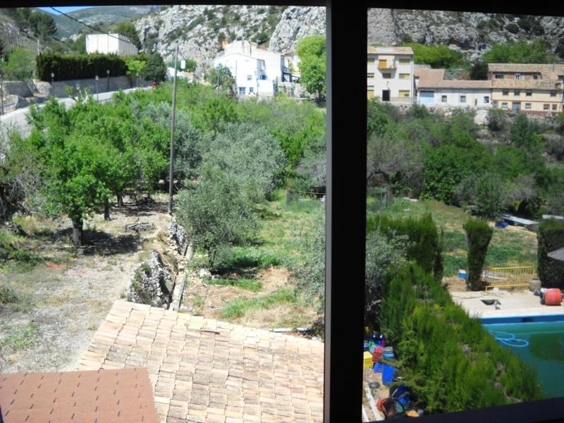 Pension El Pirineo Confrides Bilik gambar